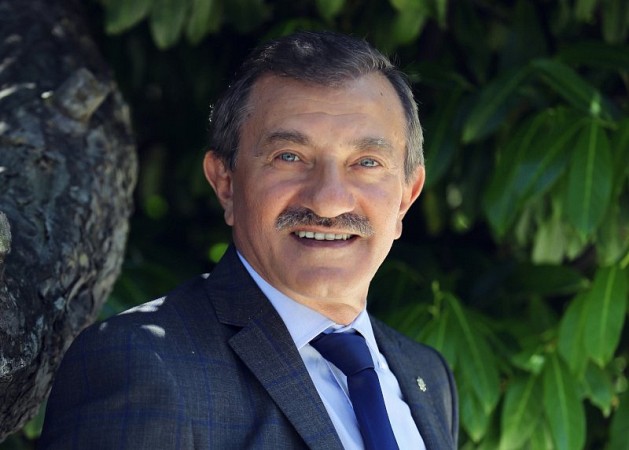 PLASFED Başkanı Ömer Karadeniz: “Ekonomi Büyüyor, Amiral Gemi Sanayi İse Daralıyor”