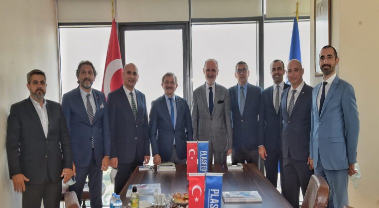 İTO İstanbul Ticaret Odası Başkanı Sayın Şekib AVDAGİÇ'ten Federasyonumuza Nezaket Ziyareti 